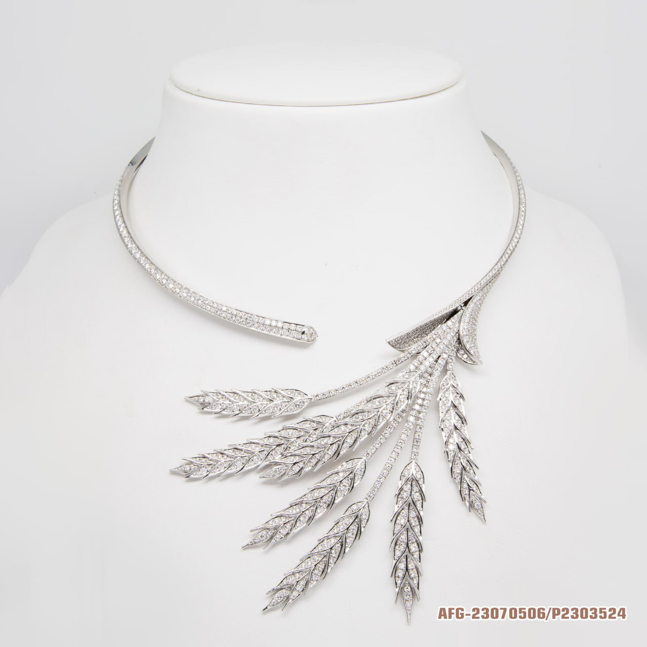 Kuor Srov Necklace